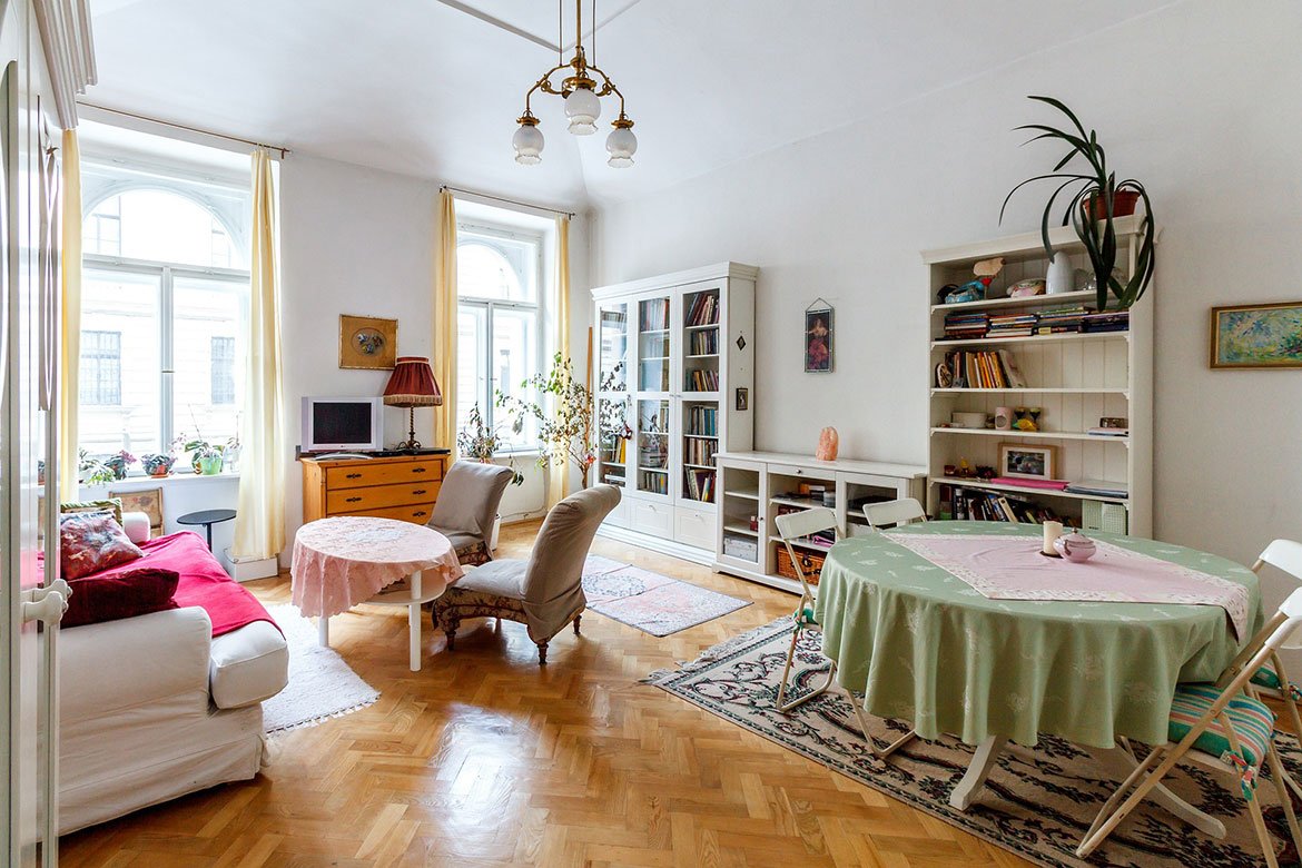 25 Renovated apartment
