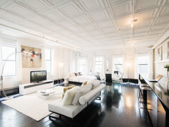 Luxury apartment last floor